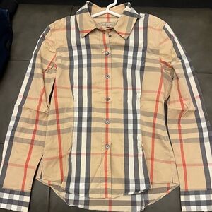 Burberry women button down classic shirts